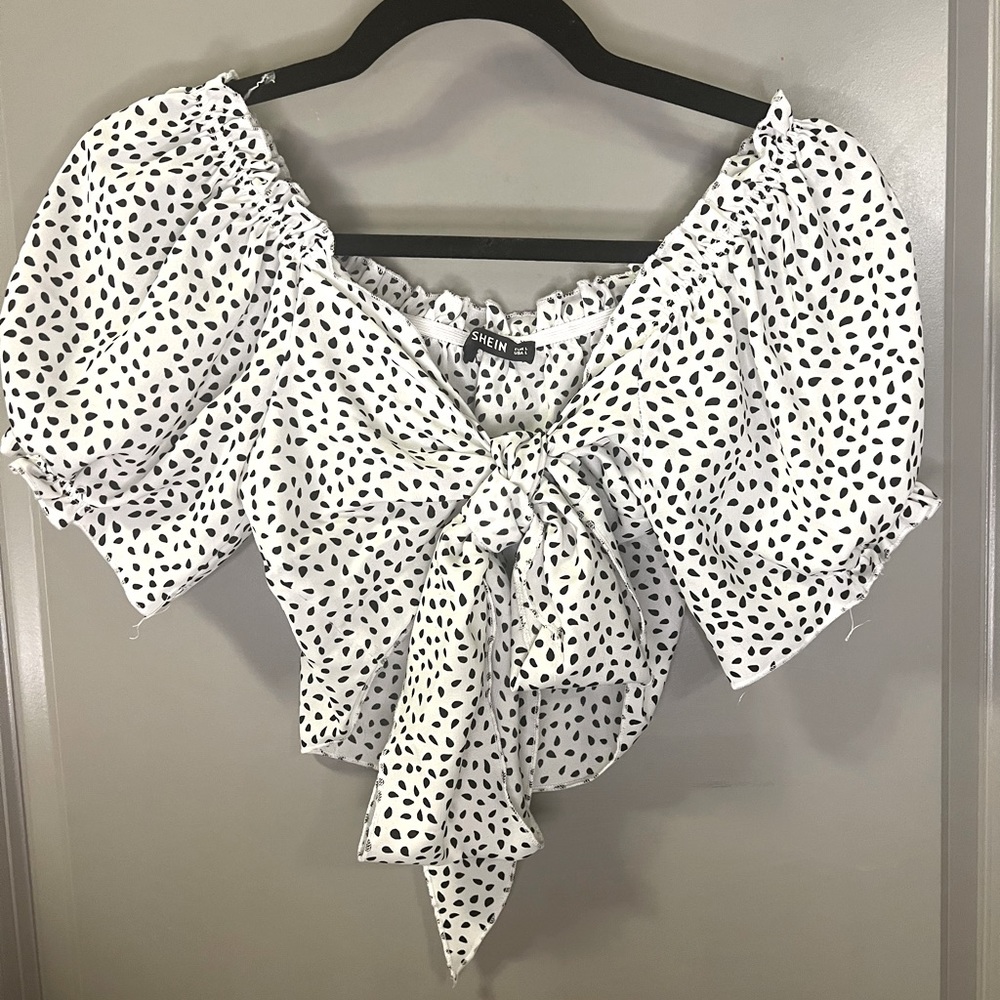 Polka dot front tie top